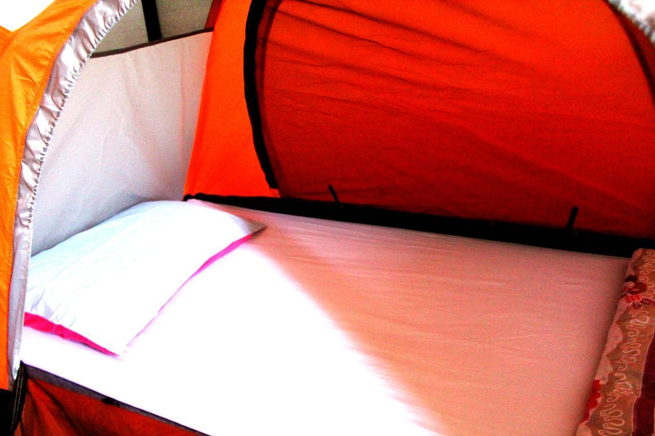 Dengba Hostel Yangon Luaran gambar