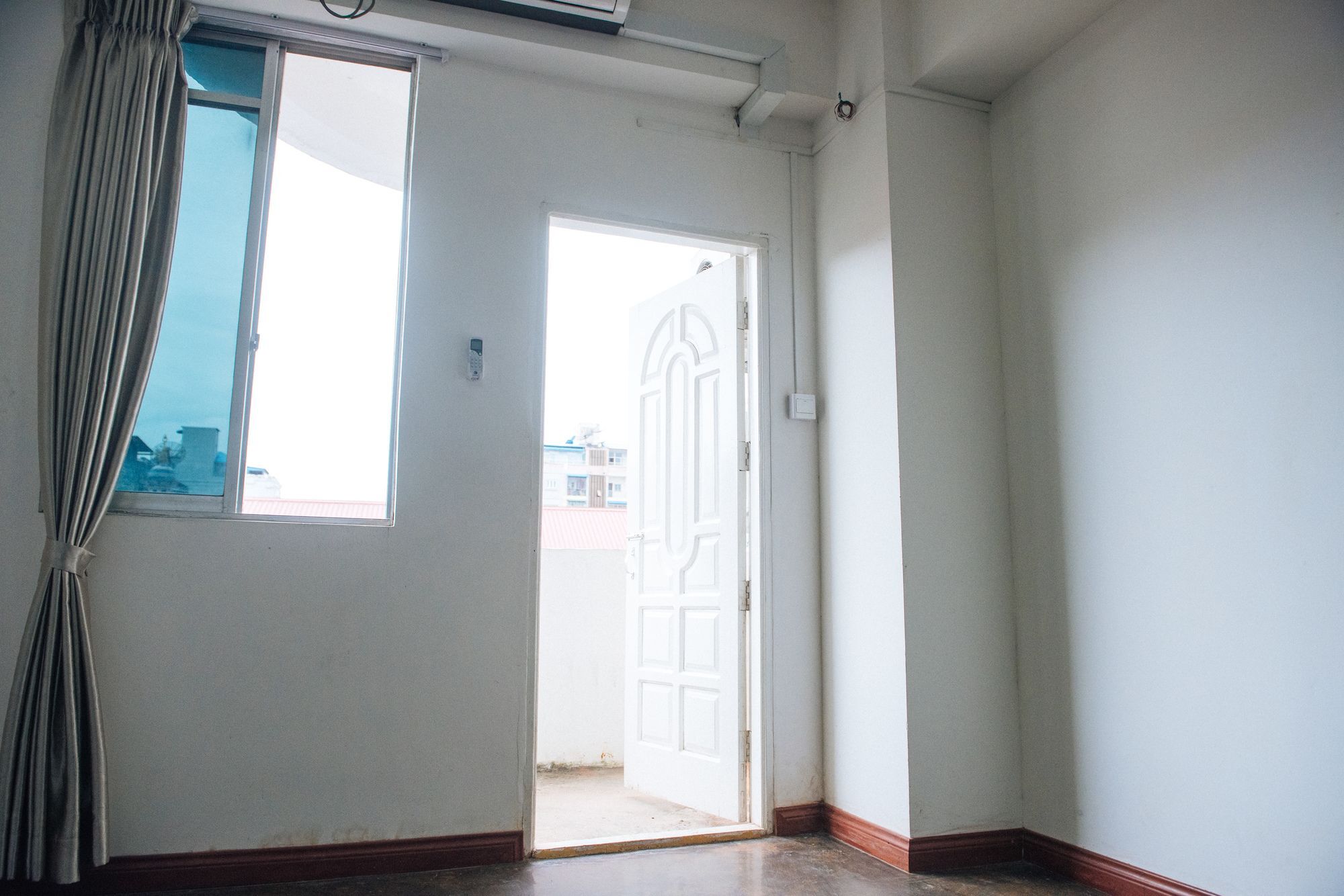 Dengba Hostel Yangon Luaran gambar